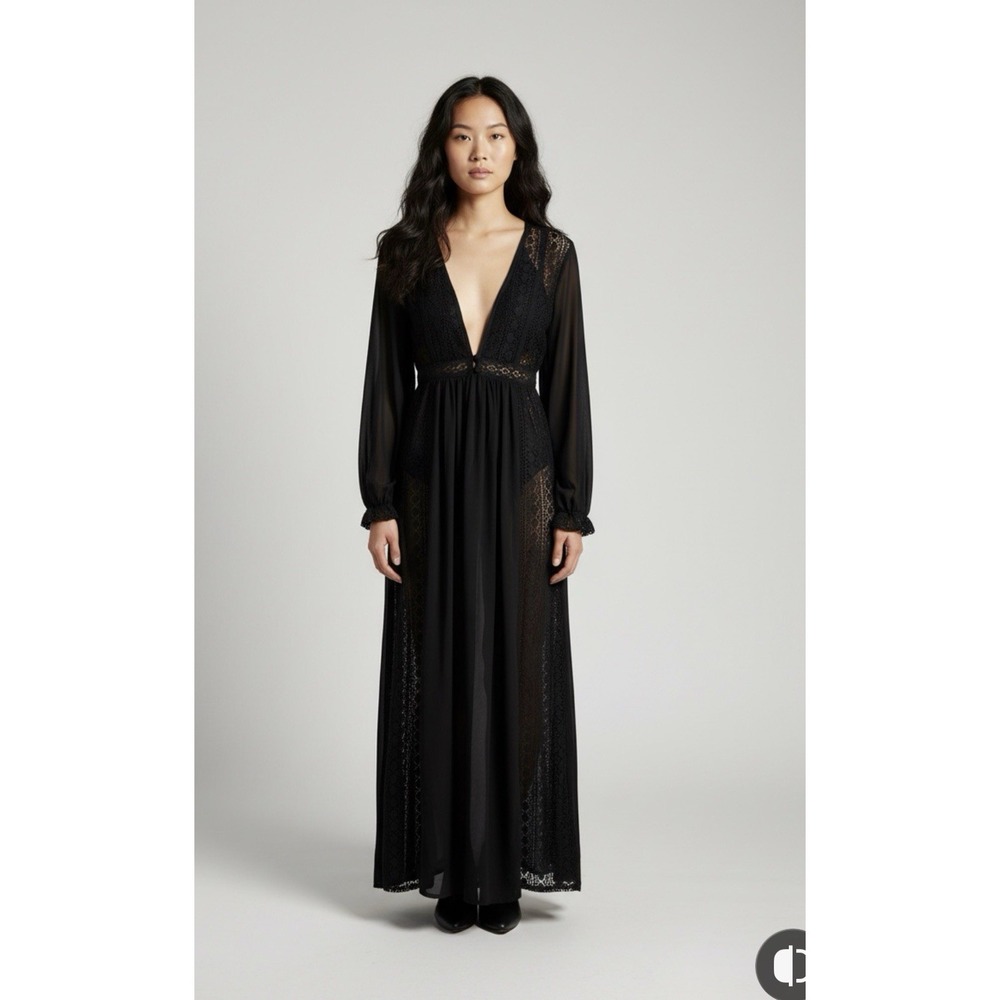FOREVER 21 Maxi Dress Womens Size Small Black Lace‎ Sheer Deep V Vamp Romantic
